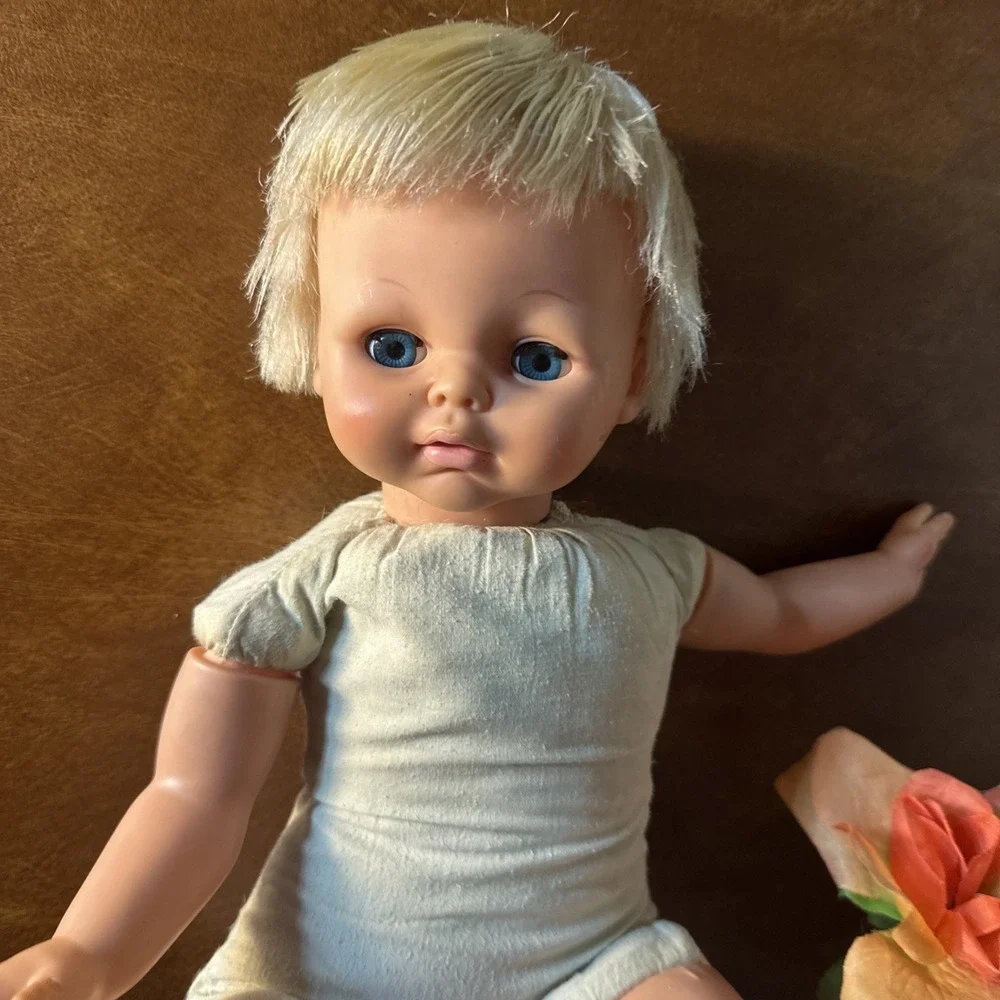 Uneeda vintage 1971